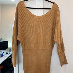 Open back, extra long sweater